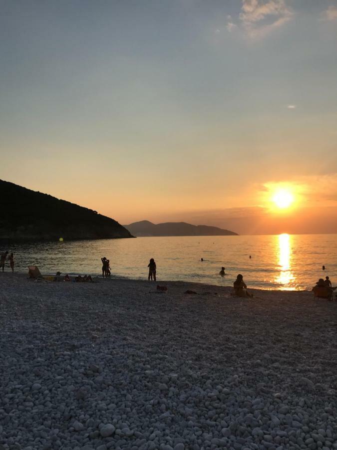 Tettix Summer House ฟิสคาร์โด ภายนอก รูปภาพ